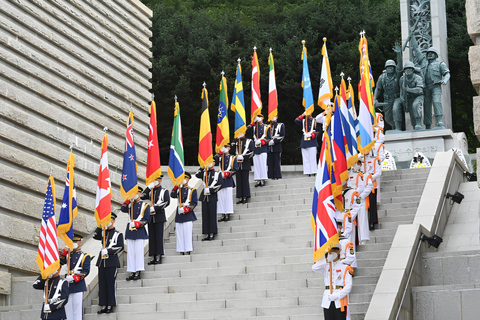 Seoul: Incheon Landing Operation & UN Forces Expert-Led Tour Incheon Landing Operation & UN Forces History (Private Tour)