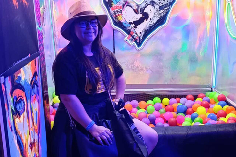 Comuna 13 Full Experience | Subway, Metrocable, Street Art and Culture. Comuna 13 Full Experience | Metro, Metrocable, Street Art and Culture.