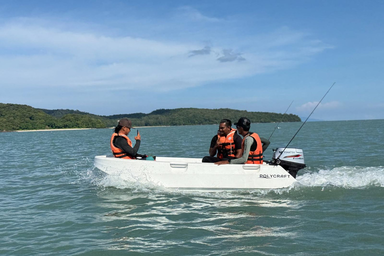 Langkawi: wycieczka z przewodnikiem na łódź Tuffy 300Langkawi: Wyprawa wędkarska z przewodnikiem na łodzi Tuffy 300