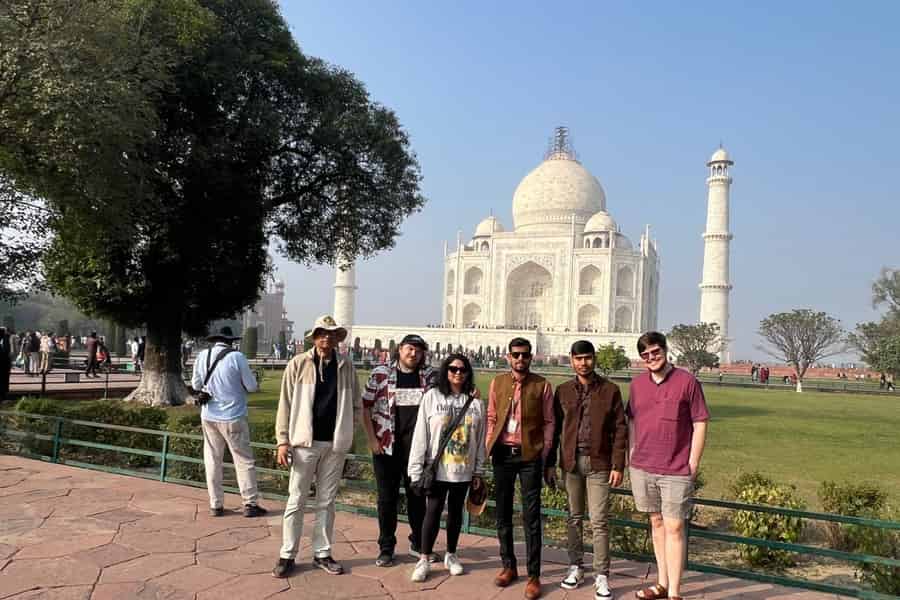 Taj Mahal: Express-Eintrittskarte für Sonnenaufgangstour mit Guide. Foto: GetYourGuide