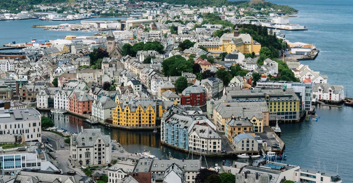 Promenade Guid e Art Nouveau Et Charme Maritime D lesund GetYourGuide