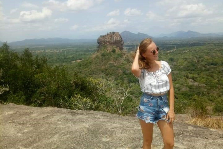 Sigiriya: Kruidentuin, Sigiriya Rots en Dambulla Tour