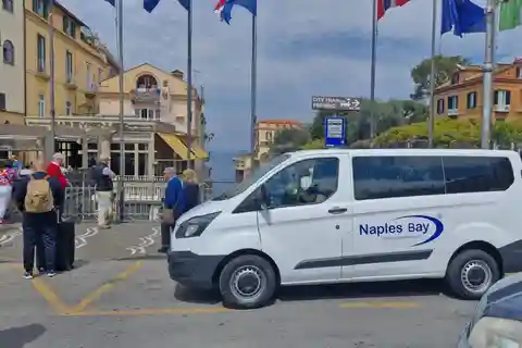 Neapel: Privat tur till Amalfi, Positano och Sorrento med chaufför
