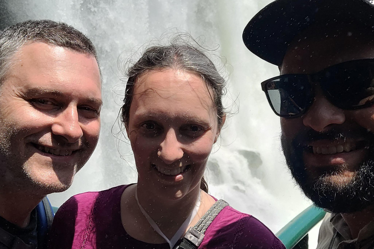 Iguazu Extreme Day: Sunrise, São João Trail & Macuco Safari
