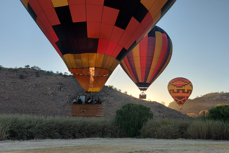 Magaliesburg: prywatna wycieczka balonemMagaliesburg: Prywatny lot balonem dla 4 osób