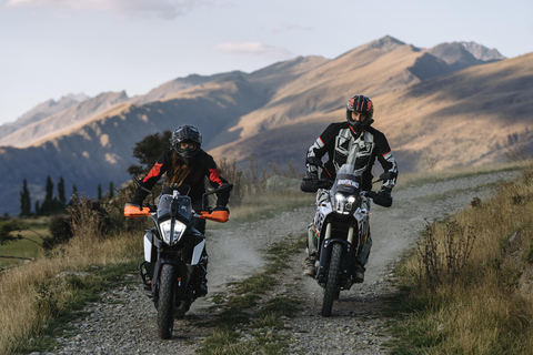 Queenstown: Tour de 1 dia com tudo incluído, guiado por um motociclista