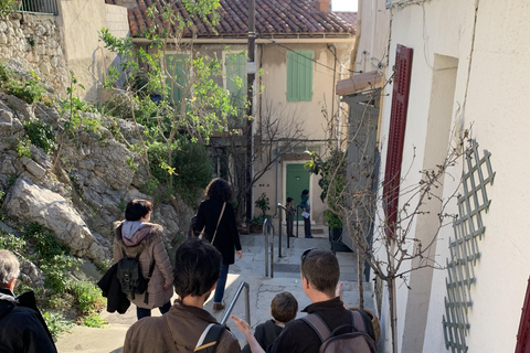 Marsella : visita de las calas urbanas y búsqueda del tesoroMarsella : visita de las calas urbanas y búsqueda del tesoro - Francés