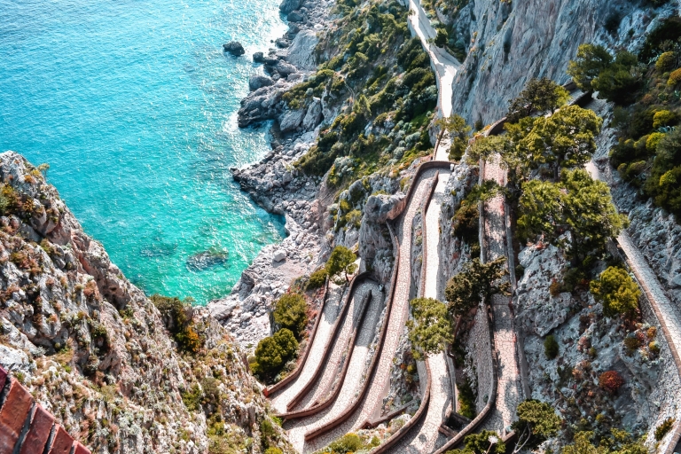 Vanuit Napels: dagexcursie naar het eiland CapriCapri vanaf een ontmoetingspunt
