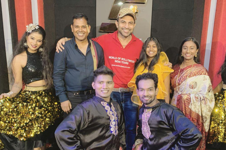 Mumbai: Bollywood Tour met Live Dansshow &amp; Vervoer