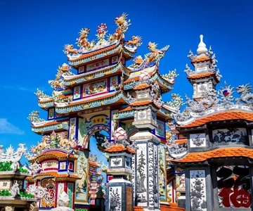 From Hue: Amazing Way Sightseeing Tour to Hoi An