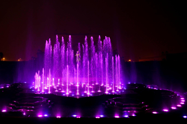 Delhi: Akshardham Licht- und Wassershow mit AusstellungstourNur Tourguide