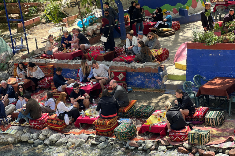 马拉喀什：乌里卡山谷一日旅行：导游徒步和午餐马拉喀什：奥里卡山谷一日旅行：导游徒步和午餐