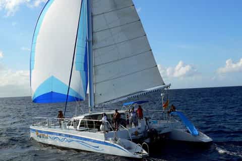 From Fajardo: Icacos Island Full-Day Catamaran Trip