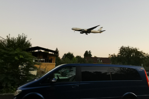 Bukarest: Otopeni Flughafen Privattransfer