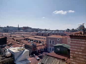 El Gran Bazar de Estambul: De los tejados a los pasadizos secretos