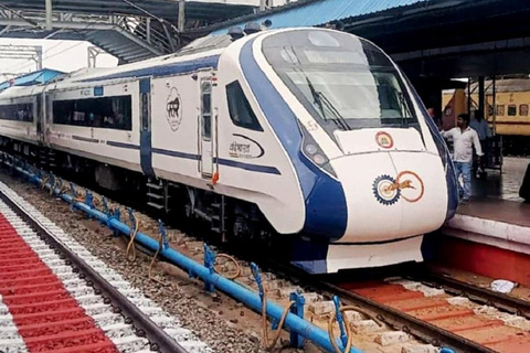 De Délhi: excursão de um dia a Agra pelo Vande Bharat Express