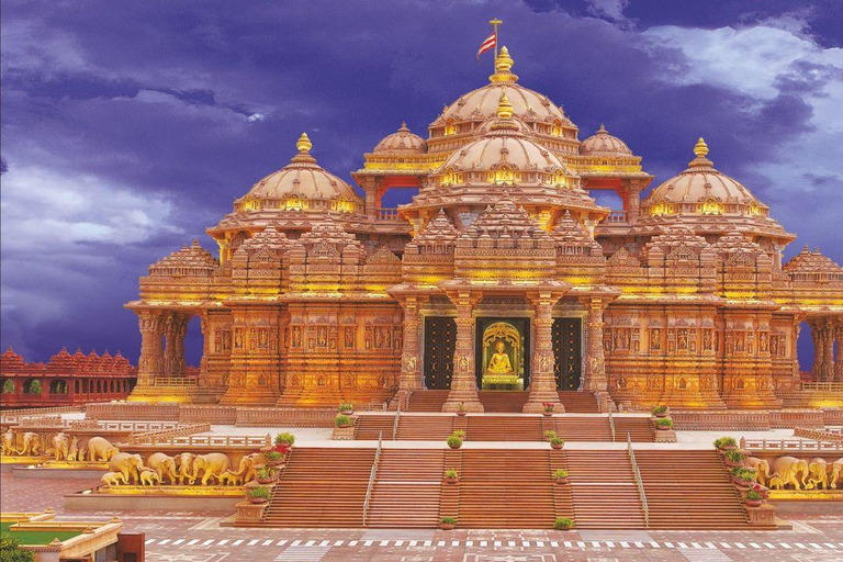 Delhi: Wycieczka do świątyni Akshardham i pokaz muzycznych fontann