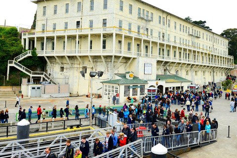 San Francisco: Combo de tour por la ciudad y entrada a AlcatrazTicket combinado para un tour de la ciudad y Alcatraz
