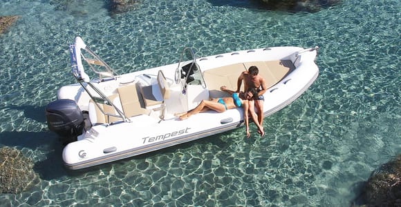 Olbia: Rent a Dinghy between Molara and Tavolara with Dolphin Watching