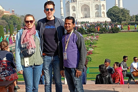 Delhi: Agra Tajmahal tour met privéauto