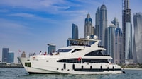 Dubai, experiencia Superyacht con música en vivo y bebidas - Hizvo