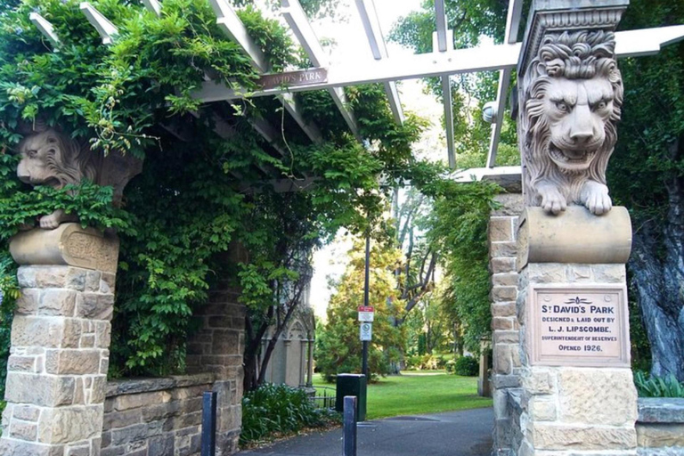 Hobart: Salamanca and Battery Point Guided Walking Tour