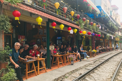 Hanói: Excursão a pé com comida de rua do Guia MichelinTour gastronómico Michelin com visita à rua do comboio