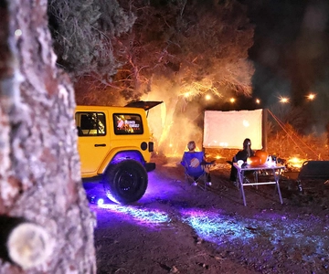Enge filmavond in de woestijn