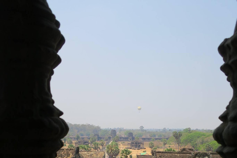 Angkor Wat Highlights and Sunrise Guided Tour from Siem Reap