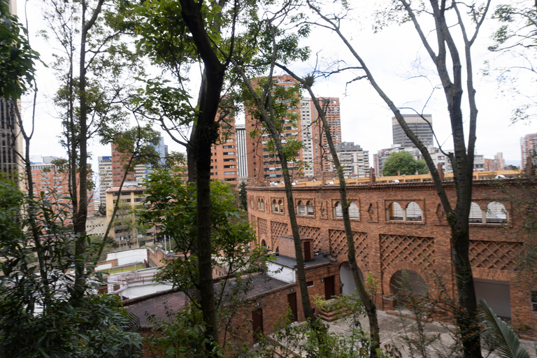 Bogotá: Tour a pie con la abuela por el centro de BogotáBogotá: tour a pie por el centro de Bogotá con una abuela