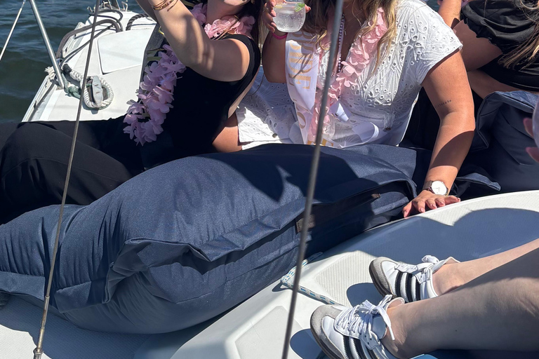 Porto: Tocht op een zeilboot gedeeld of privé (Sunset Option)Porto: Privétour op een zeilboot (ZONSONDERGANG OPTIE)