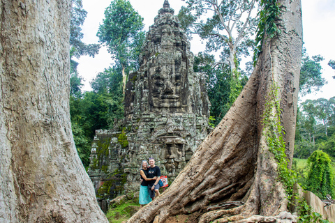 Tour privado guiado - Descubrimiento del Parque Arqueológico de AngkorVisita guiada privada a los Templos de Angkor con almuerzo incluido