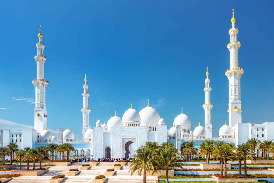 Von Dubai nach Abu Dhabi: Ganztagestour Stadt & Sheikh Zayed Moschee