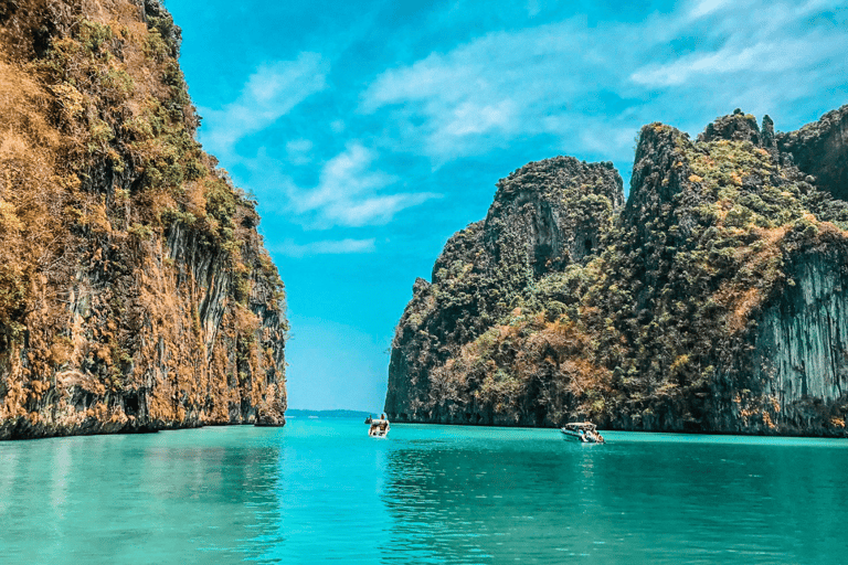 Phuket: Phi Phi Islands båttur med snorkling och lunch