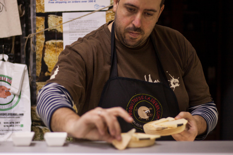 Seville: Food Tour with 10 Tastings of Tapas, Ham, Churros