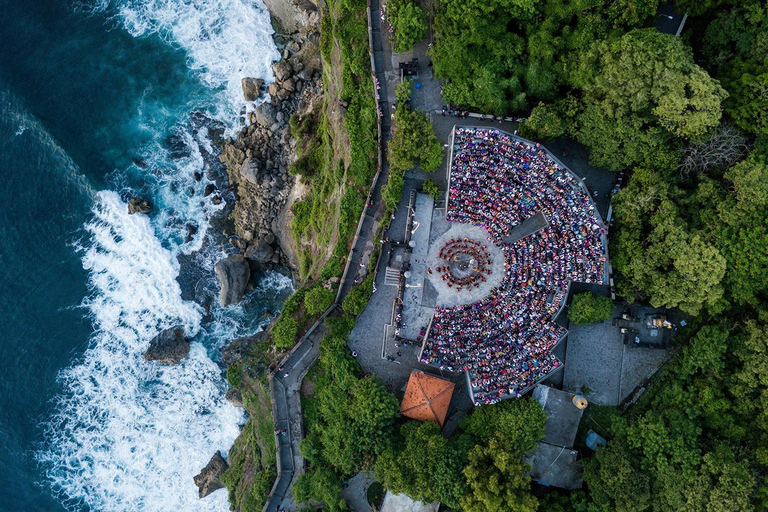 Bali: Ticket de entrada a la Danza del Fuego Kecak y Visita al Templo de UluwatuDanza Kecak con Visita al Templo de Uluwatu - Traslado al Hotel