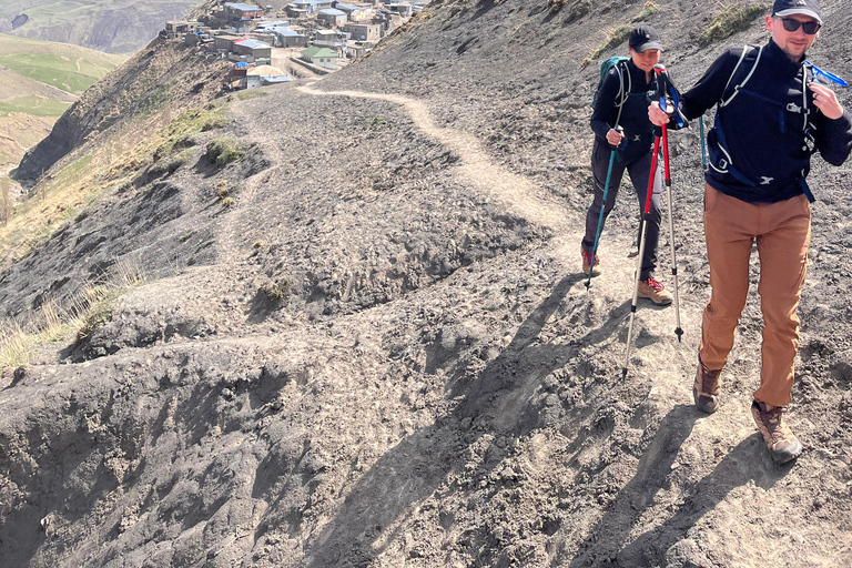3 day trekking between mountain villages Khinaliq - Qriz Baku: 3 day trekking aroud mountain villages Guba - Khinalig