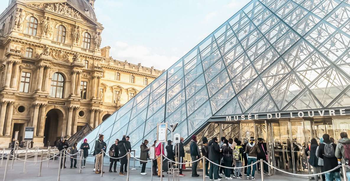パリ：ルーヴル美術館 時刻指定入場チケット