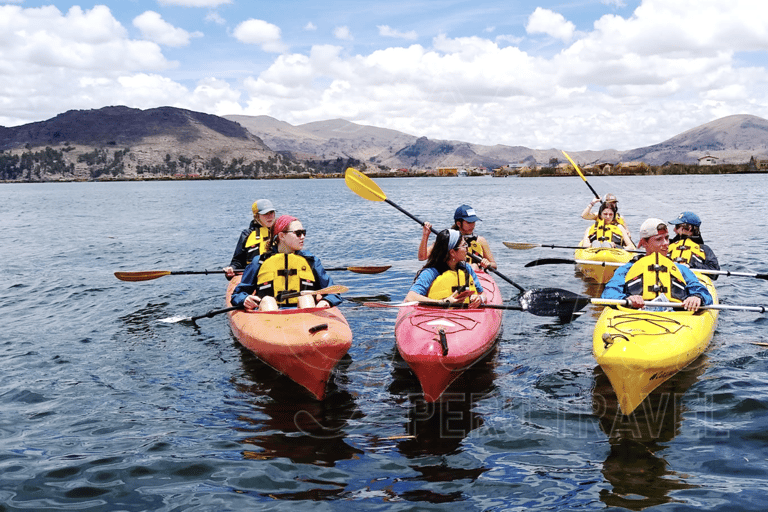 Puno: Sunrise Kayaking to the Uros with a Family Visit Puno: Sunrise Kayak to the Uros with a Visit to a Family