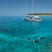 Cairns: Green Island & Great Barrier Reef Sailing Tour