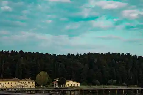 Tagesausflug nach: Apollonia, Narta-Lagune und Zvernec-Kloster