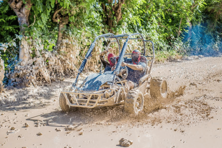 Punta Cana: Dune Buggy-tur Strand och CenoteUtforska buggy-tur på natten