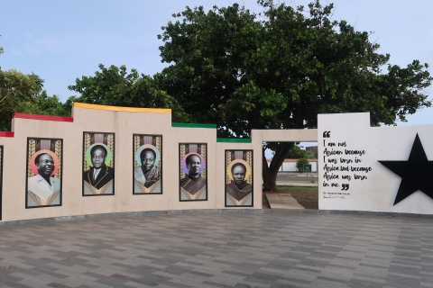 Besloten begeleide meeslepende Accra dagtourPrivé-rondleiding met gids door de stad Accra