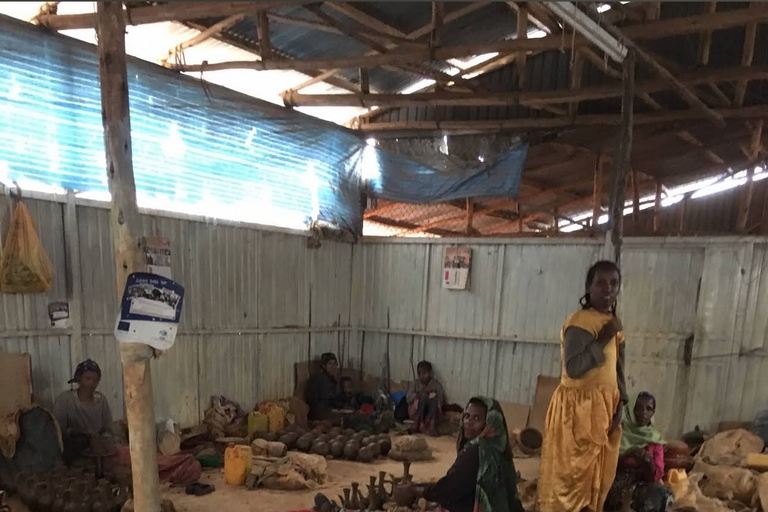 Addis Ababa: Entoto Forest Walk & Craft Workshop Tour