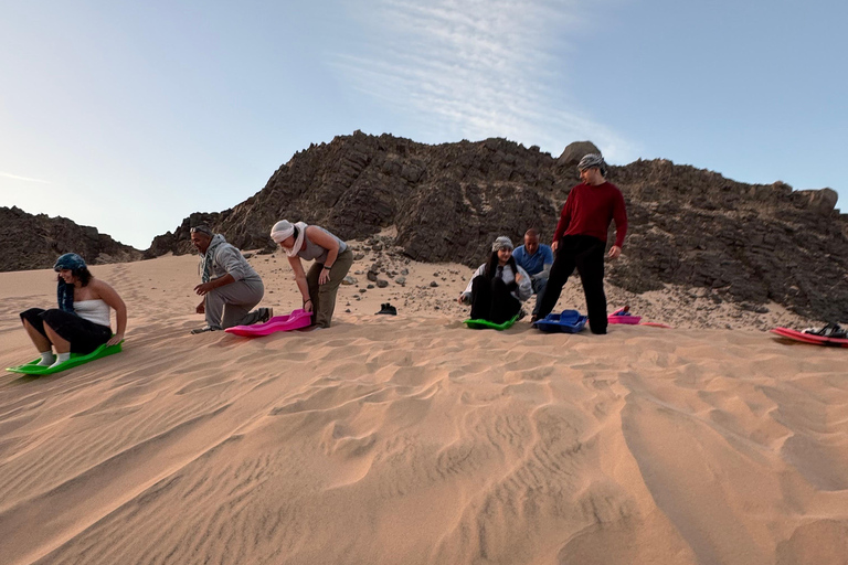 Hurghada: Mount Shaib El Banat Tour with Sandboarding Sand boarding and hiking & camel ride