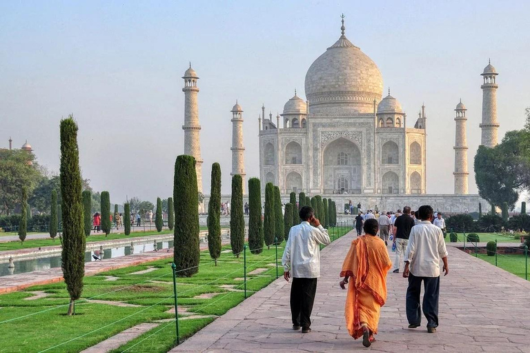 Taj Mahal: Sunrise Guided Tour with Express Entry Tickets Express Entry Ticket Taj Mahal Tour with Car+Guide+Tickets