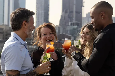 Montreal: avondcruise met dj en dansvloer