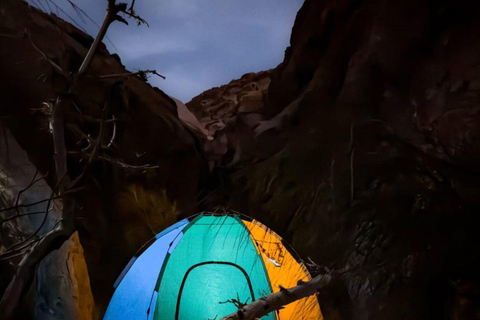 Wadi Rum: Samodzielna wyprawa kempingowa