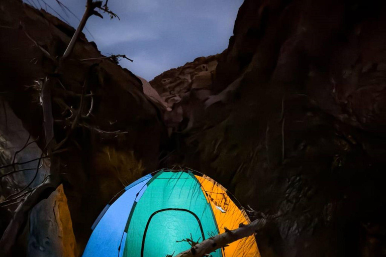 Wadi Rum: Samodzielna wyprawa kempingowa