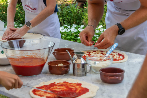 SORRENTO: La Escuela de la Pizza domina las delicias napolitanas